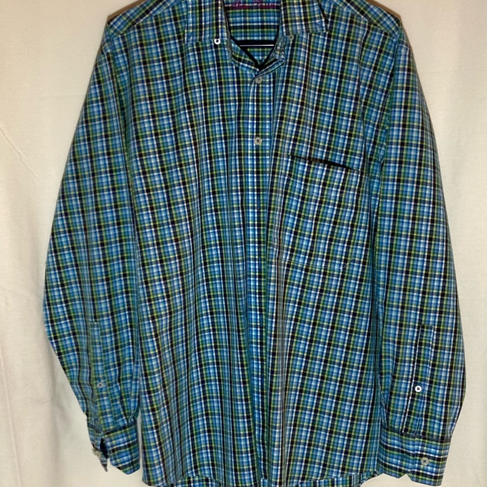 Men’s Green Plaid Button Down Shirt